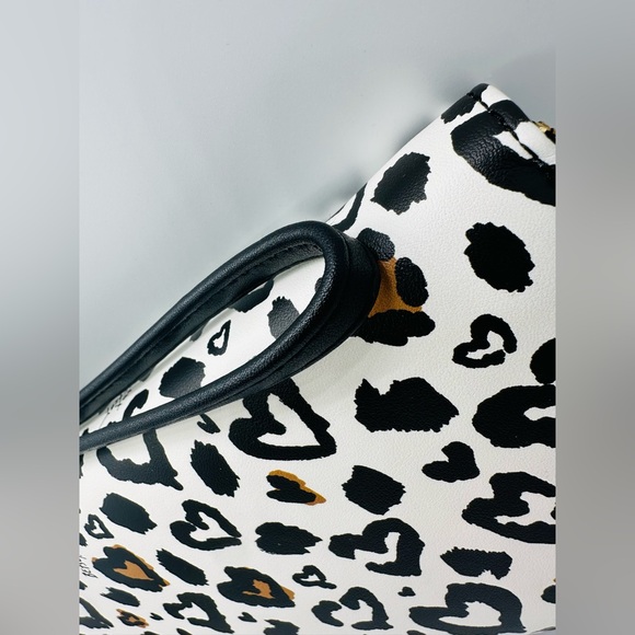 Betsey Johnson Leopard Print Wristlet Wallet - Picture 7 of 14